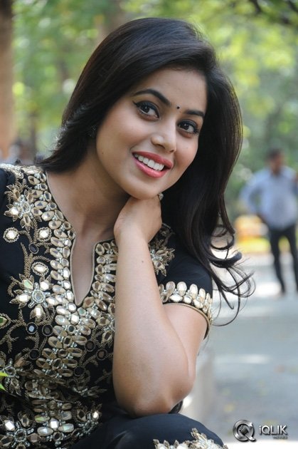 Poorna-at-Raju-Gari-Gadhi-Movie-Success-Meet